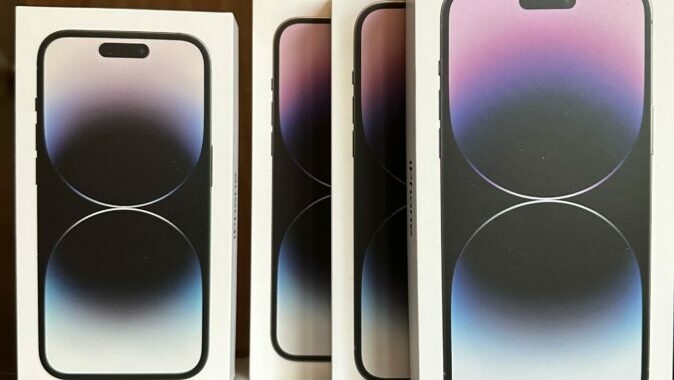 3x Purple iPhone 14 Pro Max Giveaway