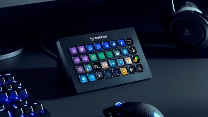 Stream Deck, Wave: 1 Mic or HD60s Giveaway